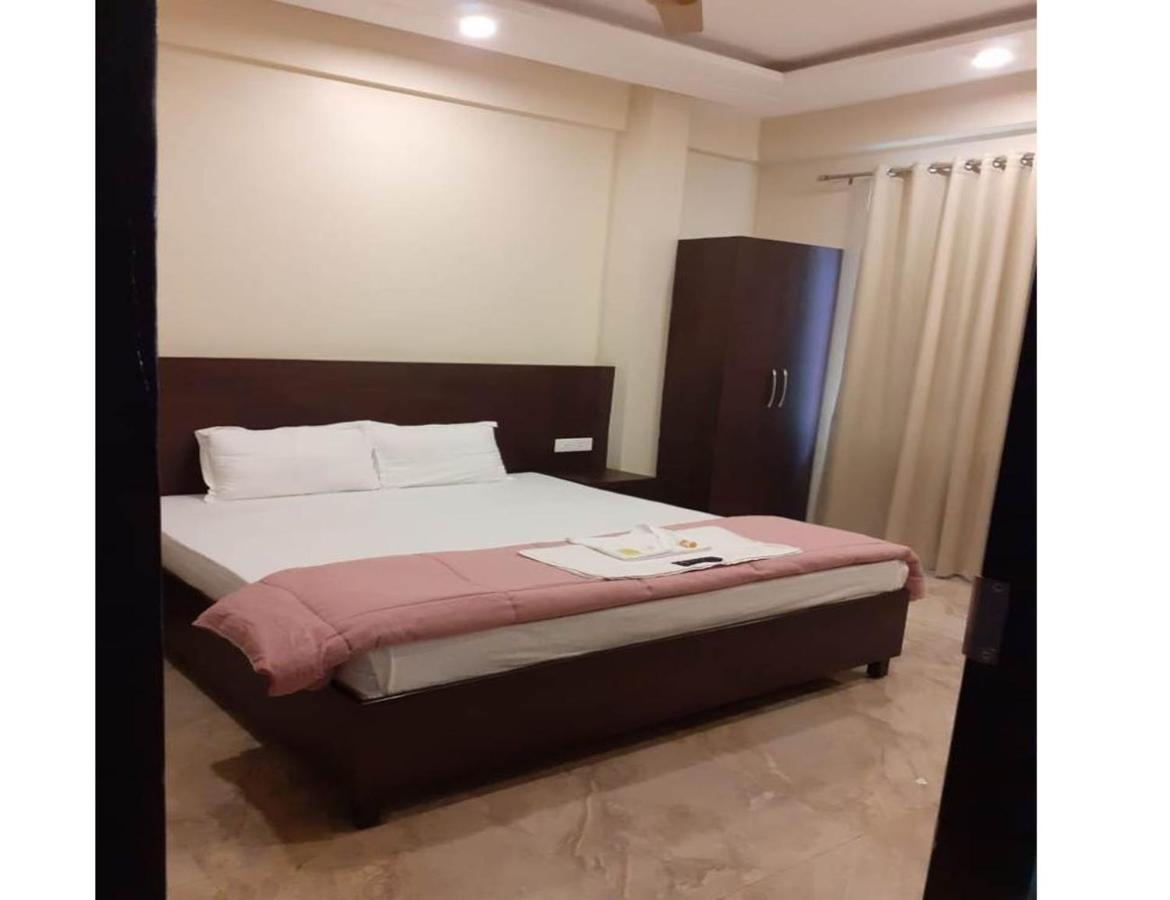 Hotel Artika Inn Varanasi Exteriör bild